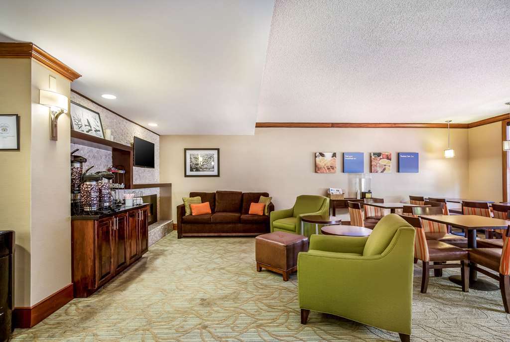 Comfort Inn Newport News - Hampton I-64 İç mekan fotoğraf